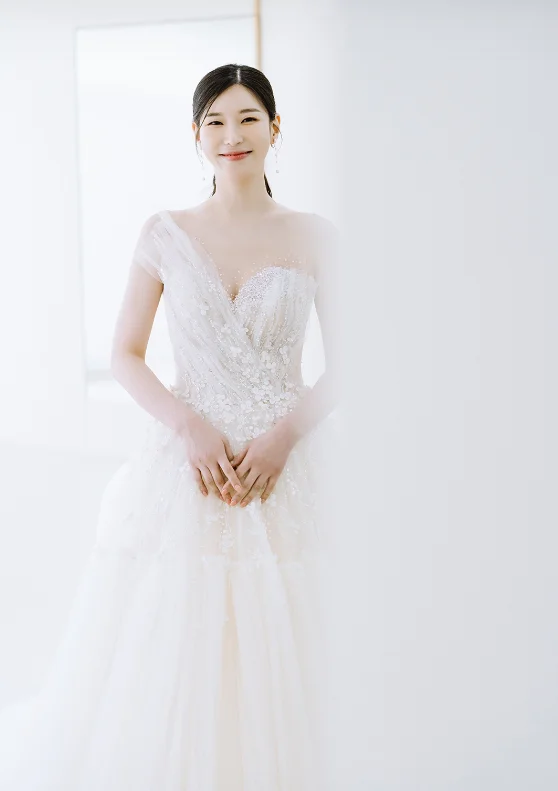 Suknie ślubne na zamówienie z kwiatami, tiulowe, zdobione koralikami, linia A, suknie ślubne z kwiatami, ręcznie robione tiulowe sukienki na przyjęcia, długie, pełne obecności.