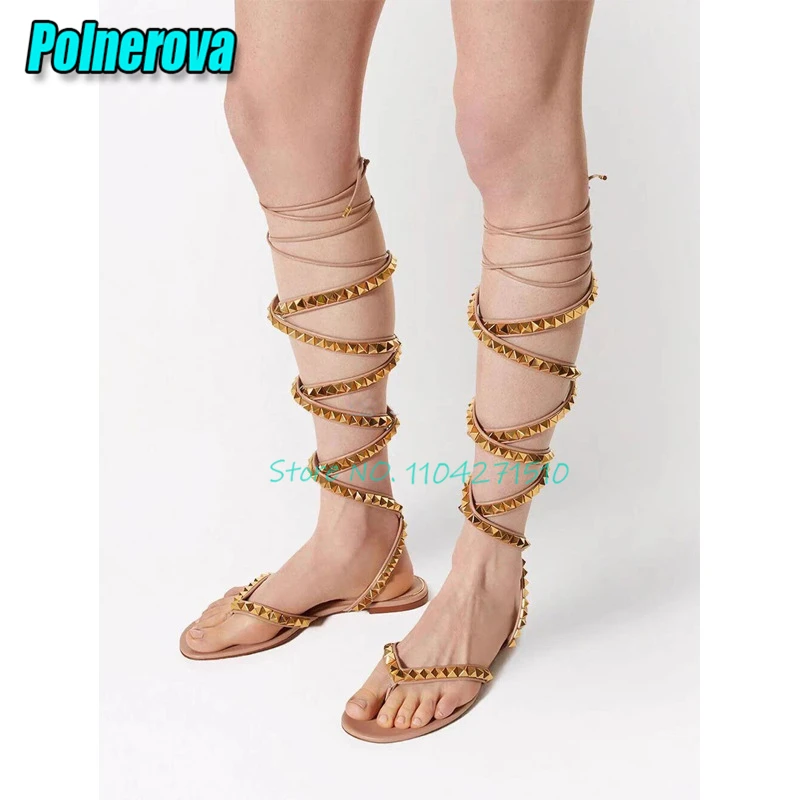 

Новые летние женские сандалии-гладиаторы в римском стиле, модная элегантная женская обувь на плоской подошве со шнуровкой и заклепками на носке
