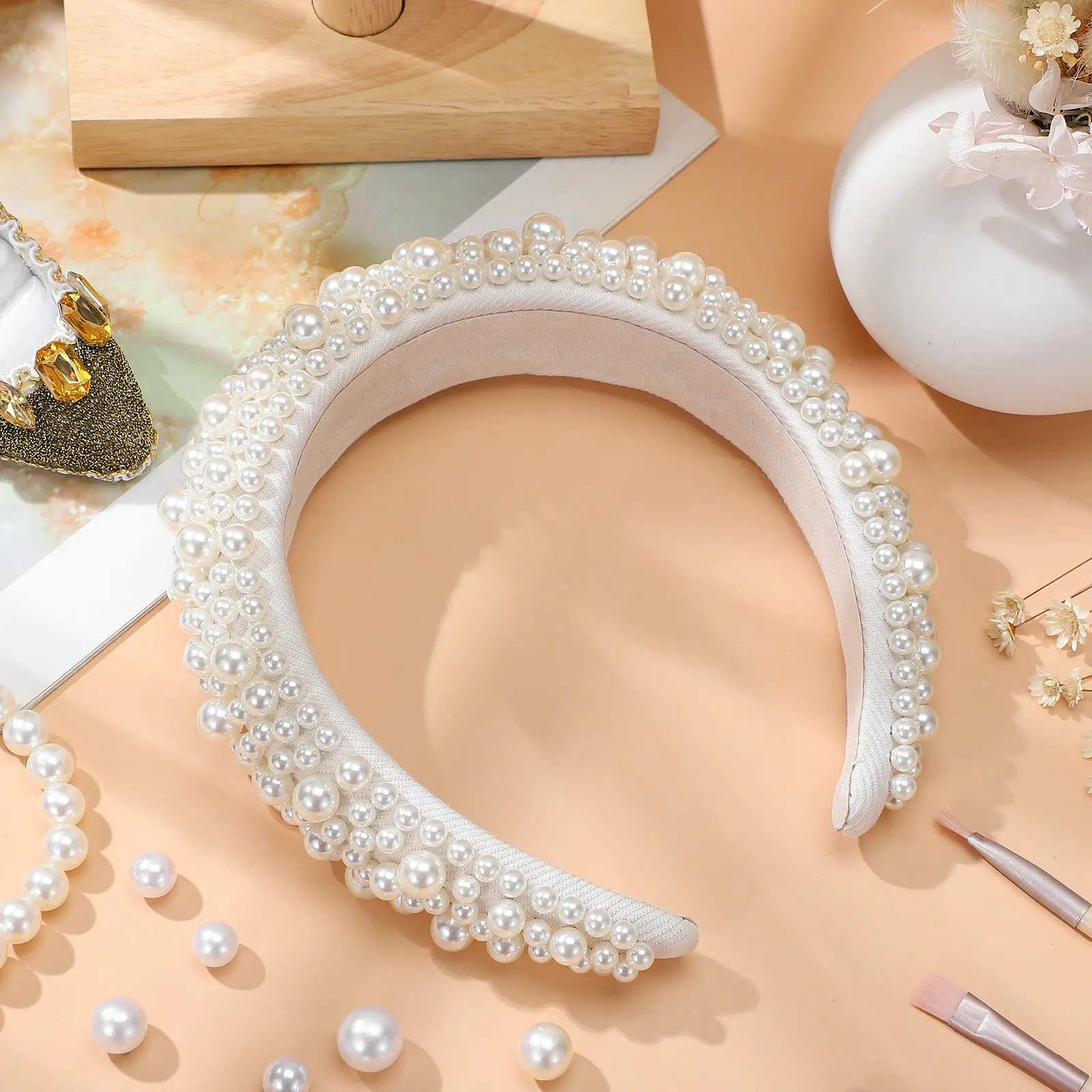 Baroque Pearl Hairband for Women – Elegant Sponge Headband for Party, Daily Wear & Fashion Accessory