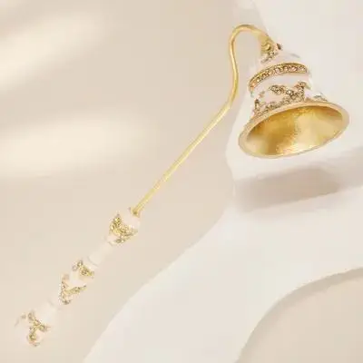 

Elegant Style Metal Snuffer Extinguisher Long Handled Safe Wax Free Extinguish Tool for Lovers Gifts