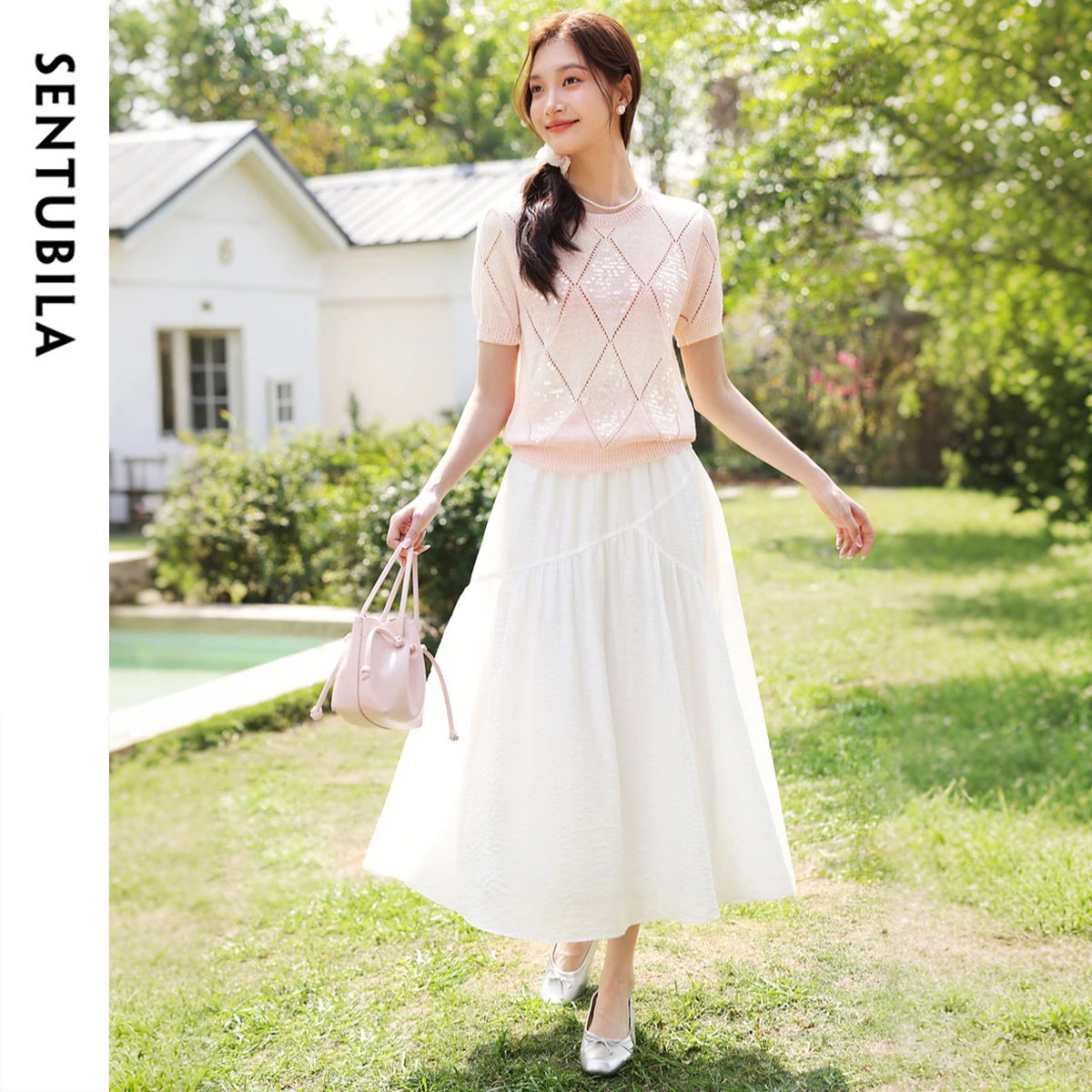

SENTUBILA Women's 2025 Summer Lightweight Knit Sweater Hollow Short Sleeve Pullover Round Neck tops ladies Jumpers W52HE0007