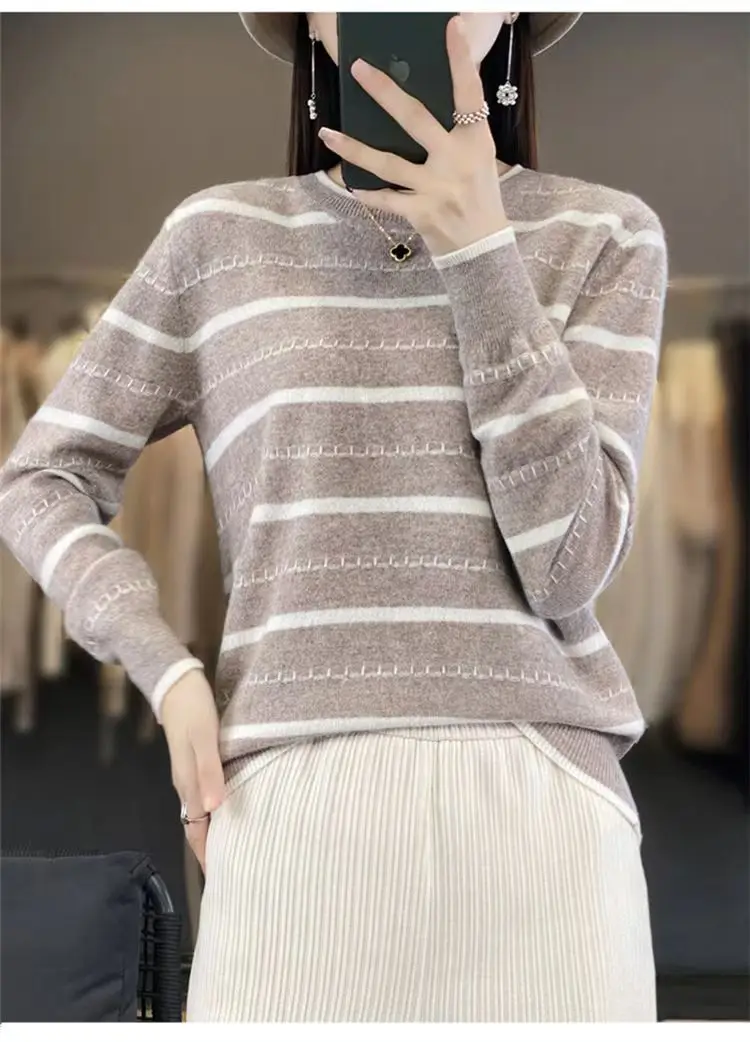 Sweater, long sleeve, two-tone horizontal stripe knit basic sweater, suitable for women with a round neck, loose casual fashion