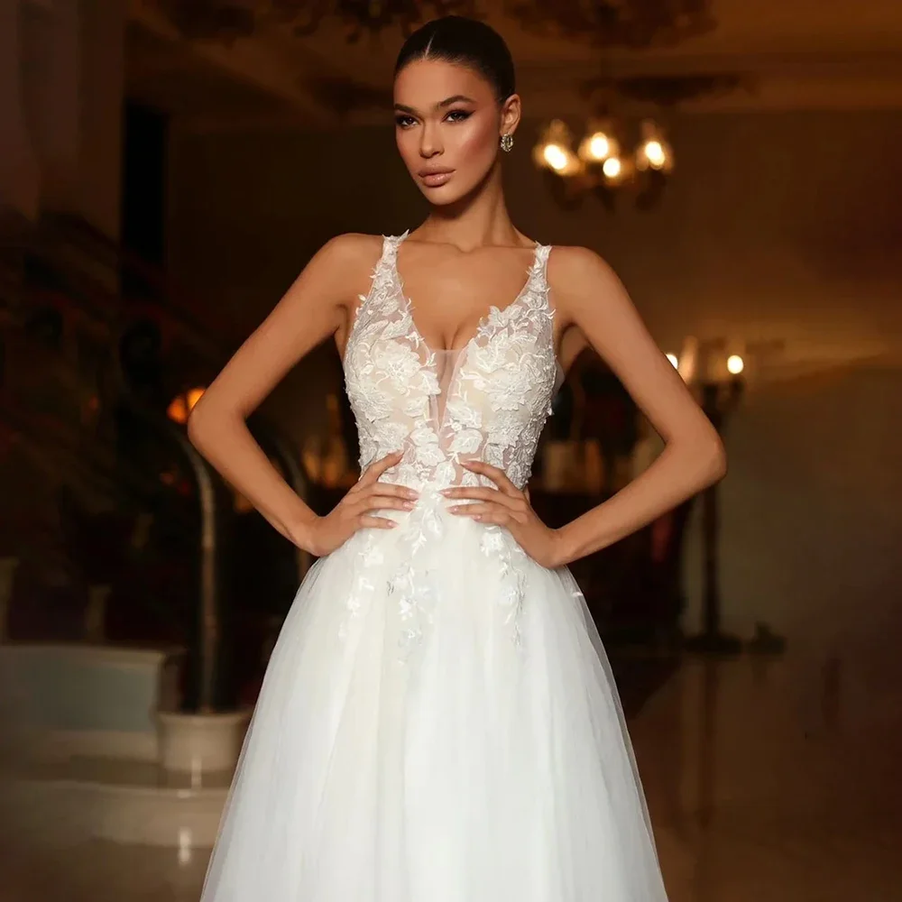 Flavinke カスタマイズされたセクシーなディープ V ネックのウェディングドレス女性のためのレースアップリケスパゲッティストラップ A ラインの花嫁衣装のウェディングドレス