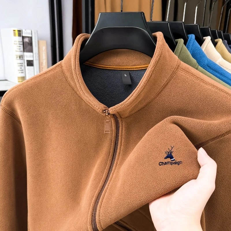 

Autumn and winter new men's stand up collar jacket velvet comfortable warm zipper cardigan top exquisite brand embroidery coat