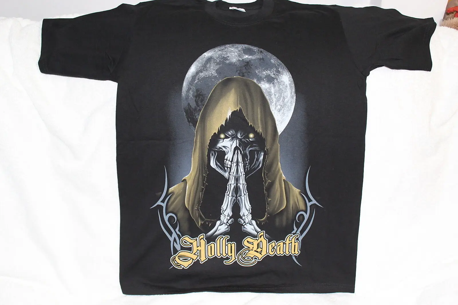 

GRIM REAPER SKELETON MOON HOLLY DEATH T-SHIRT