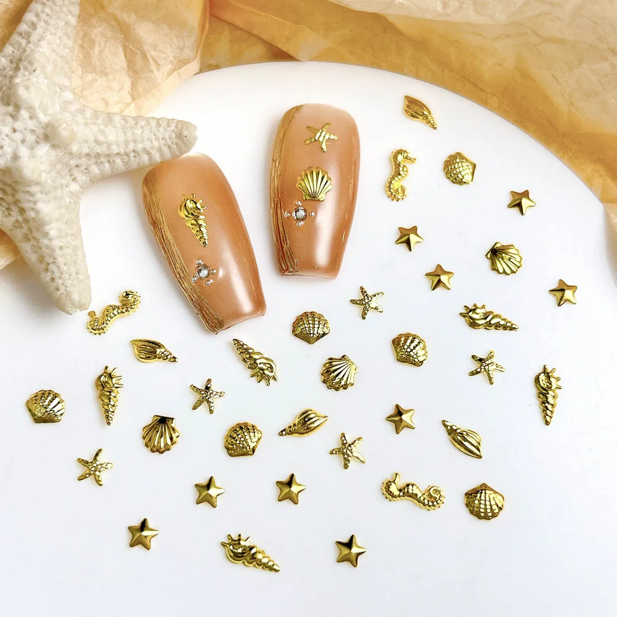 100PCS Kreative Mini Kupfer Scheibe Shell Seestern Legierung Nagel Charms 3D Gold Seepferdchen Muschel Ozean Serie Nail art Dekorationen DIY