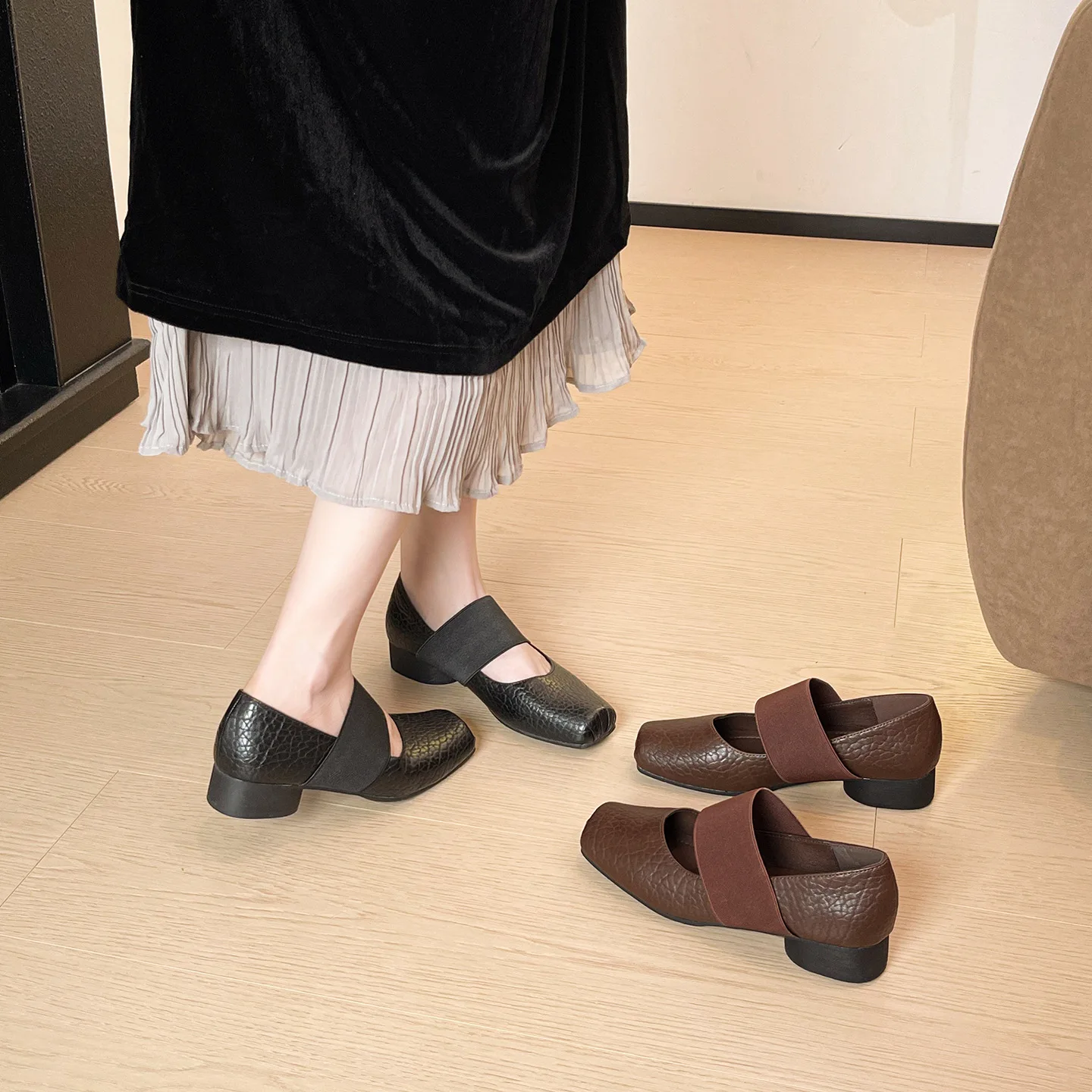 

Женские балетки на плоской подошве с квадратным носком и эластичной лентой, женская обувь в стиле Мэри Джейн, модная новинка