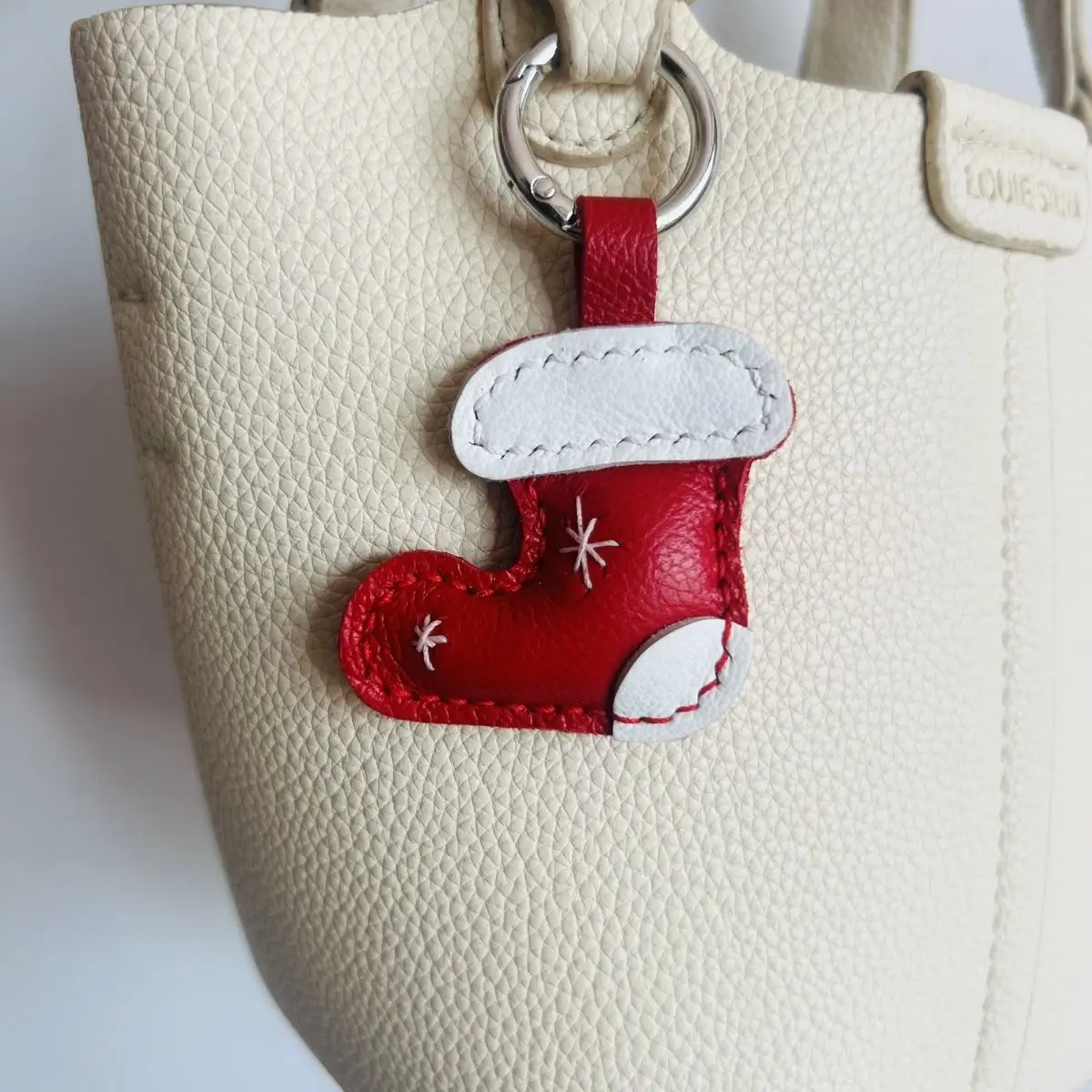 Handmade genuine leather Christmas stocking keychain car keychain pendant bag simple cute decorative gift