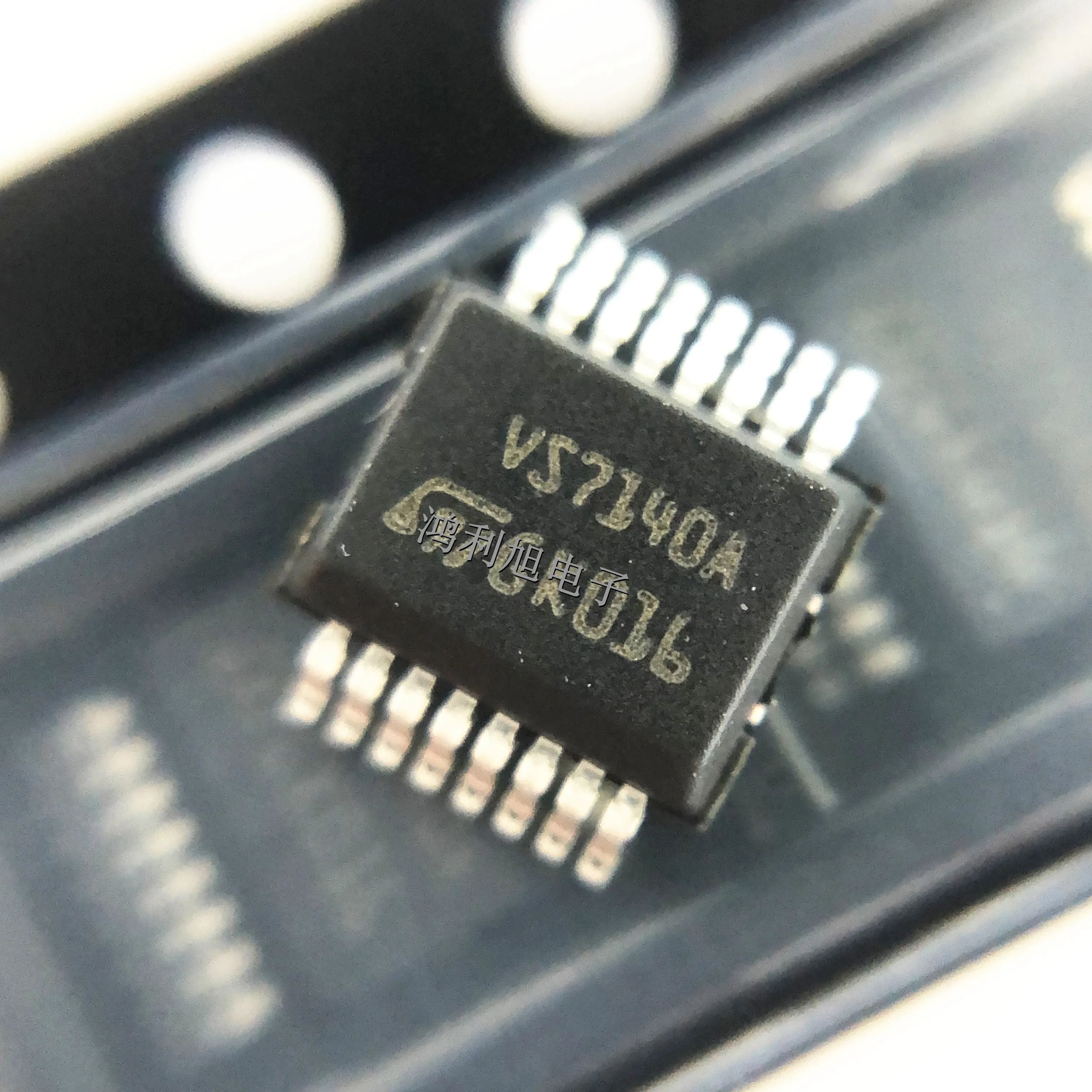 

5 шт./лот VN7140AJTR SSOP-16 MARKING;VS7140A Микросхемы управления питанием - Распределение энергии, рабочая температура: от -40°C до +150°C