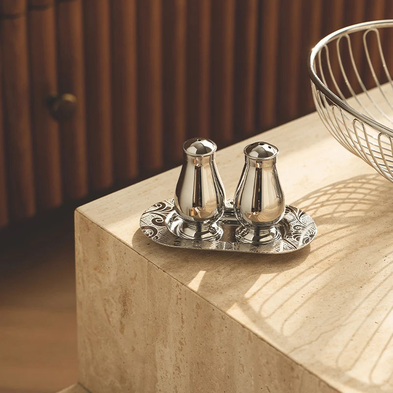 

Ele European Sle Stainl Steel Seasoning Bottle Luxury Home Use Restaurant Salt And Pepper inder Sample Room Decora...