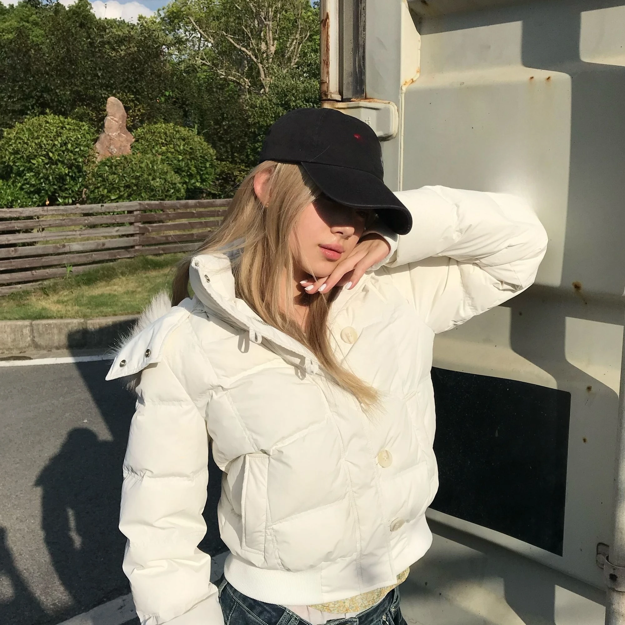 معطف كوري Y2K بأكمام طويلة مع قلنسوة وياقة من الفرو الصناعي سترة هاراجوكو للسيدات غير رسمية لطيفة وجميلة ملابس خروج للفتيات