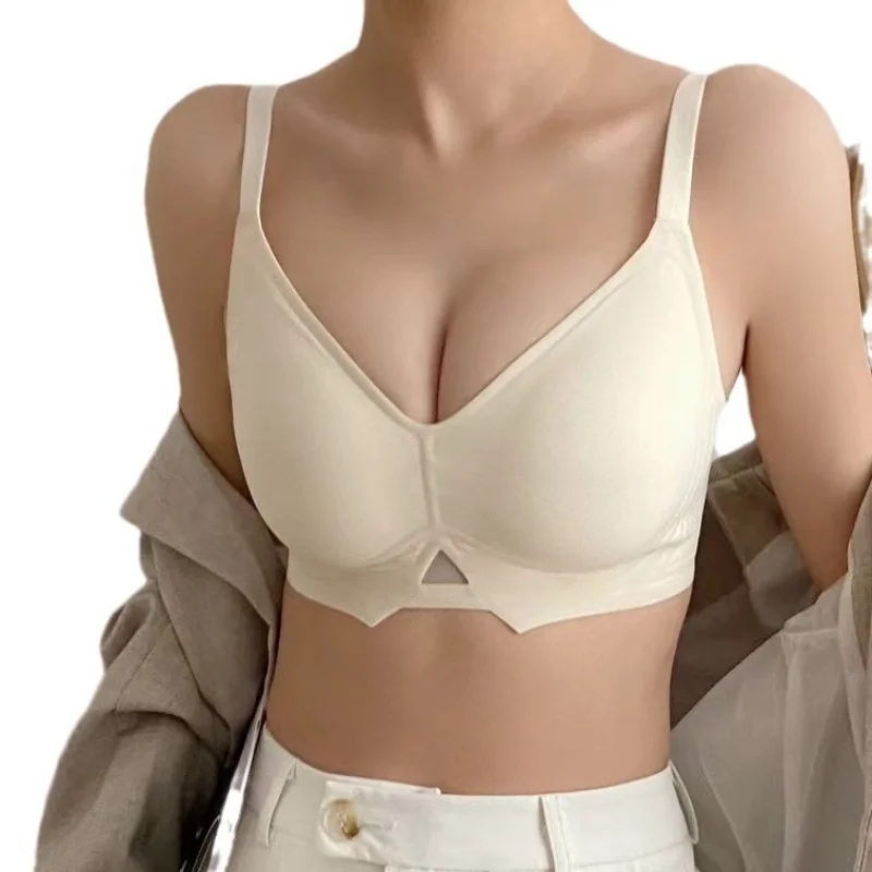 夏に集まる貧乳女性のための跡のない下着薄いスポーツビューティーベスト風固定カップリングレスブラ