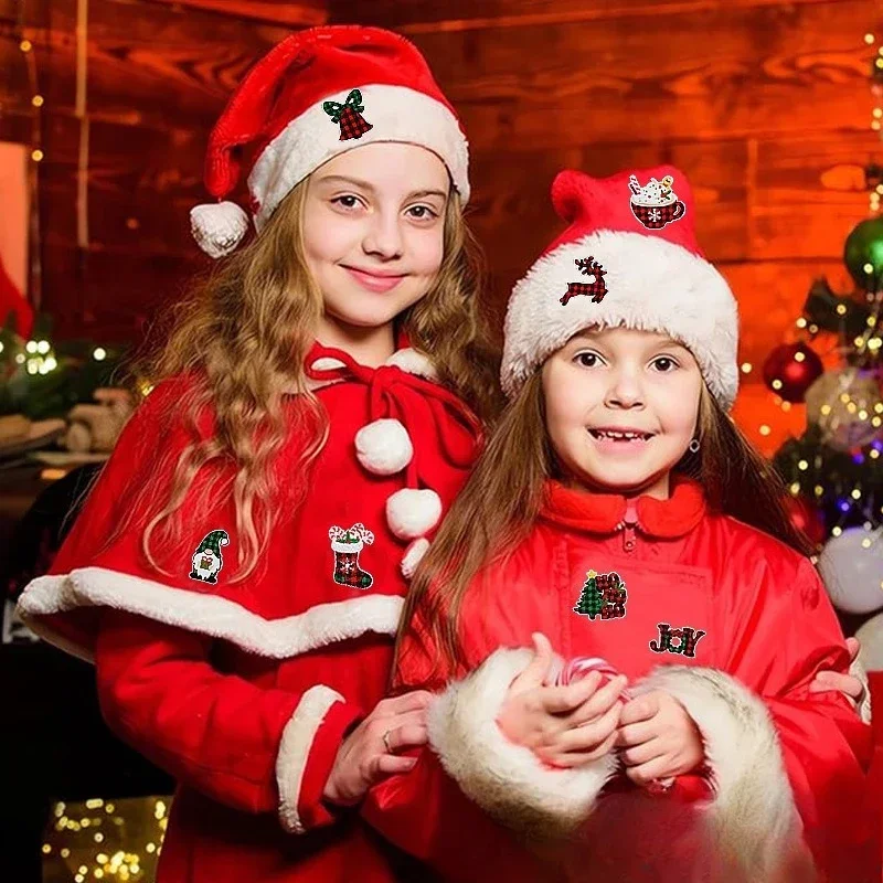 

10/50PCS Wholesale Christmas Theme Embroidery Cloth Patches Snowflake Truck Patch Bag Clothes Decoration Embroidery Ironing