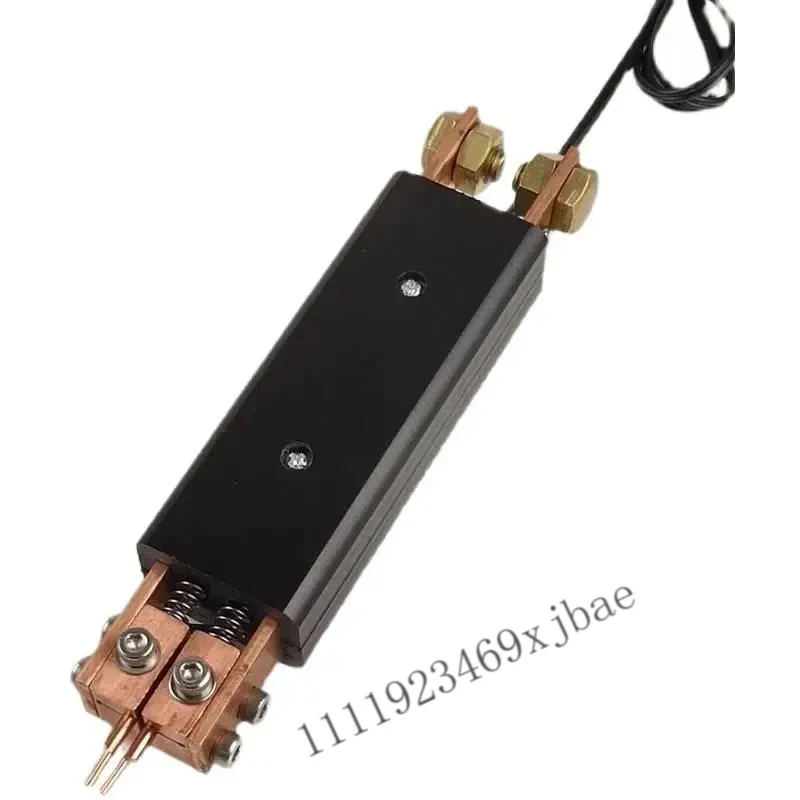 

Portable hand-held spot welding pen with built-in spring