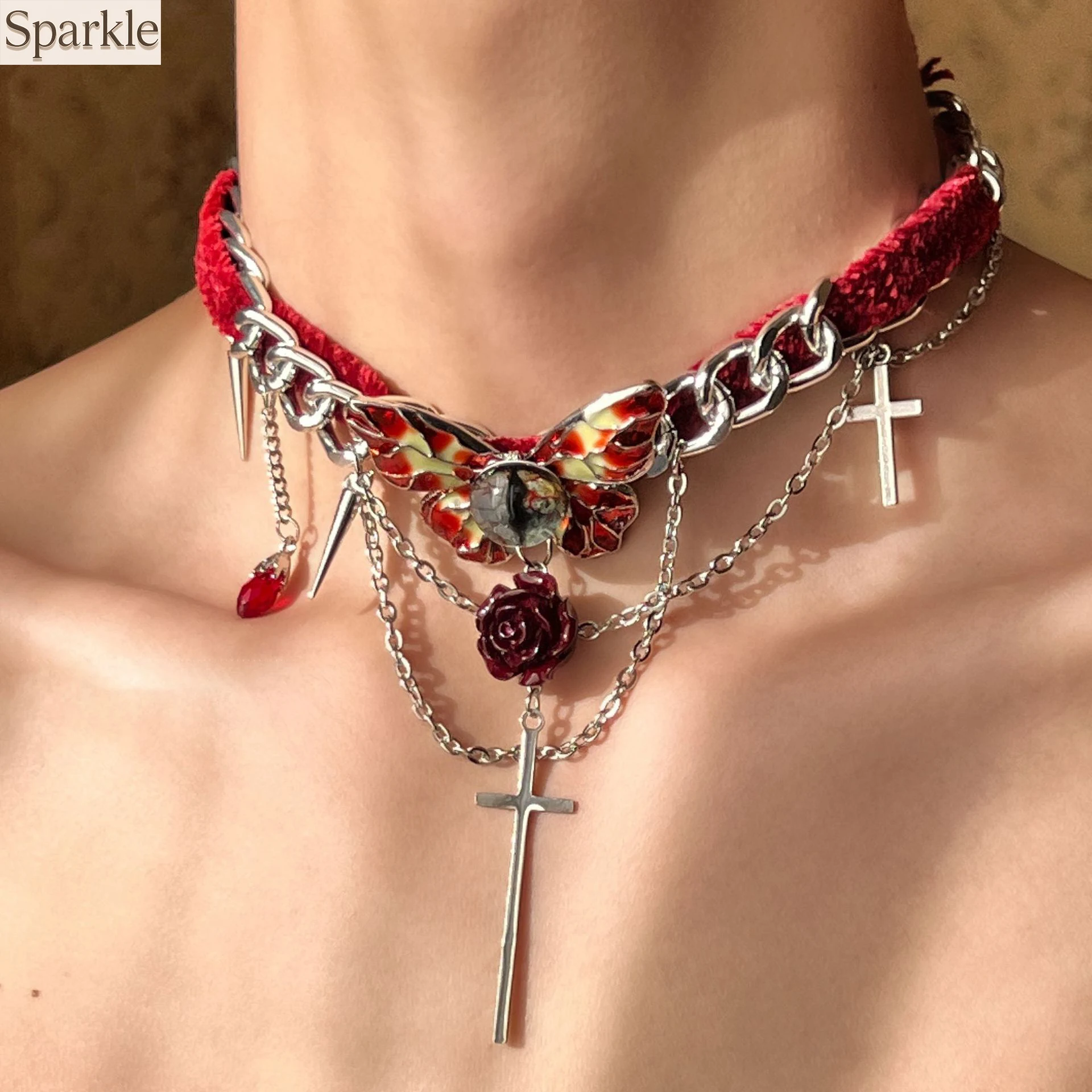 

Gothic Butterfly Cross Red Velvet Choker Necklace Street Y2K Cool Niche Clavicle Chain Versatile Men Women Neck Chain Jewelry