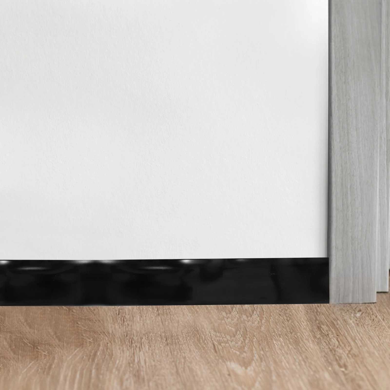 

Self-adhesive Baseboard Wall Molding Kit Peel and Stick Trim Wallpaper Border Plastic Panel Baseboards