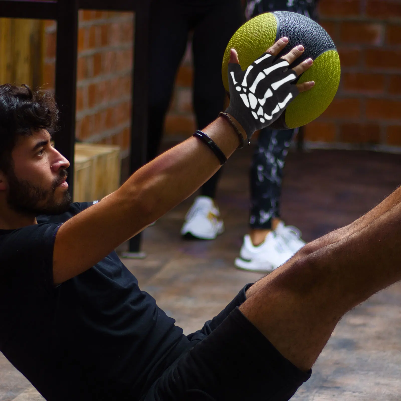 

2Pairs Cycling Gloves Printed Acrylic Knitted Half Finger Outdoor Sports Mitts for Climbing Riding Fitness Breathable