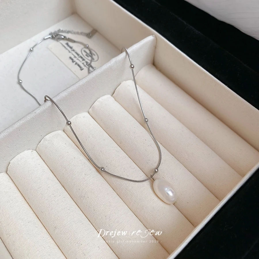 DREJEW Titanium Steel Freshwater Pearl Pendant Necklace Fashion Simple Niche Collarbone Chain Versatile High-end End Jewelry