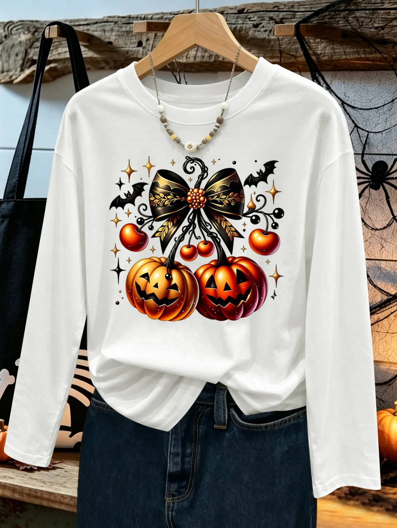 Elegant Women's Halloween Long Sleeve Crew Neck T-Shirt Printed with Imitation Bow Cherry Double Pumpkin Star and Bat Line Tops