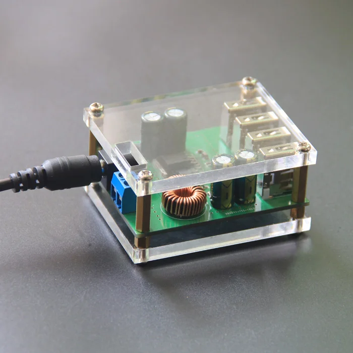 DC-DC  Buck module 4 four USB output 9v12v24v36v to 5V / 5A vehicle buck charging power converter With Case