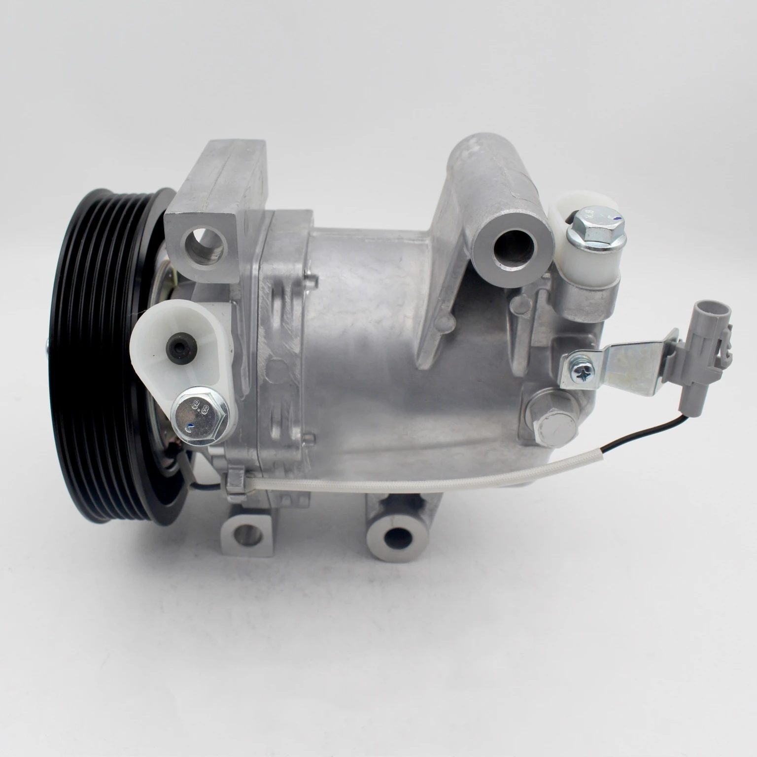 Voor D-Max 1.9, 2017 Ac Compressor In Airconditioning Systeem 92600D641A 898256 8370 898384 2610/
