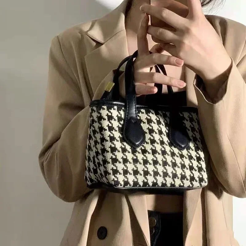 Stylish Houndstooth Pattern Mini Tote Bag for Women, Elegant Handbag with Leather Handles, Versatile for Daily or Casual Wear