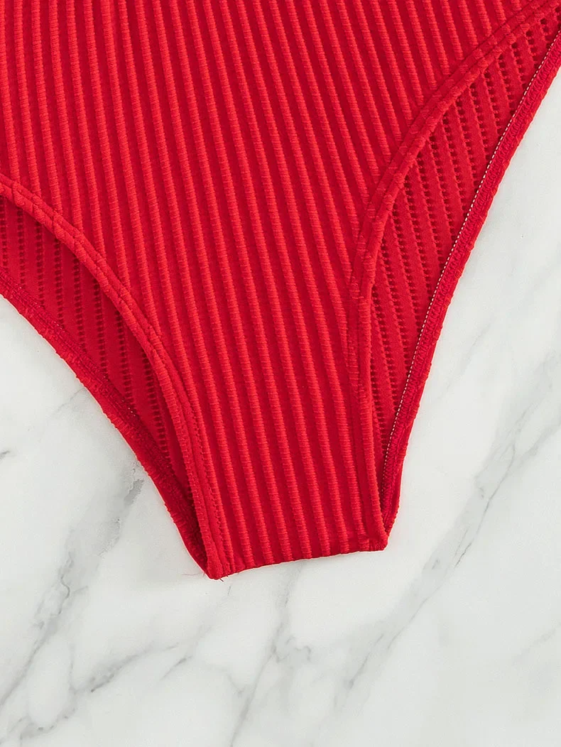 Vintage Red หนึ่งไหล่ชุดบิกินี่ผู้หญิงเซ็กซี่ถัก Patchwork ชุดว่ายน้ําสองชิ้น 2025 ชุดว่ายน้ําชายหาดชุดว่ายน้ําเอวสูง