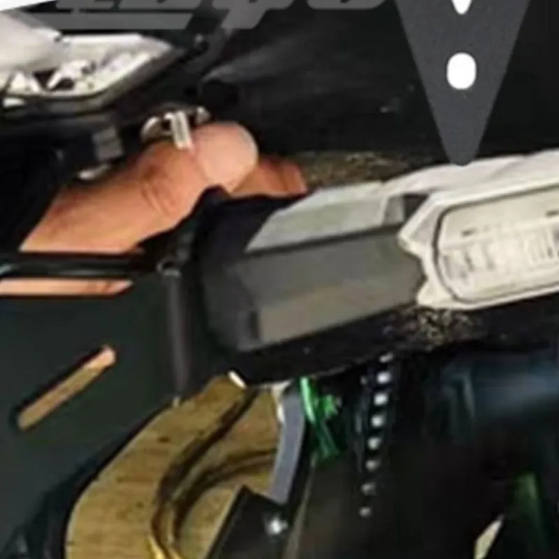 

License Plate Holder Bracket Fender FOR YAMAHA XSR 700 XTribute XSR700 2015 2016 2017 2018 2019 2020 2021 2022 2023 2024 2025