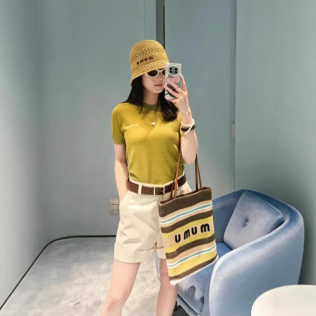 سترة محبوكة خفيفة الوزن من سلسلة Miu من الكشمير بأكمام قصيرة ورقبة دائرية مفرغة وطبقة أساسية للنساء برقبة دائرية #3