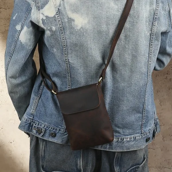 

Gender-Neutral Vintage Sling Bag - Pull-Up Leather Crossbody Purse, Compact Cowhide Shoulder Bag with Phone Pocket