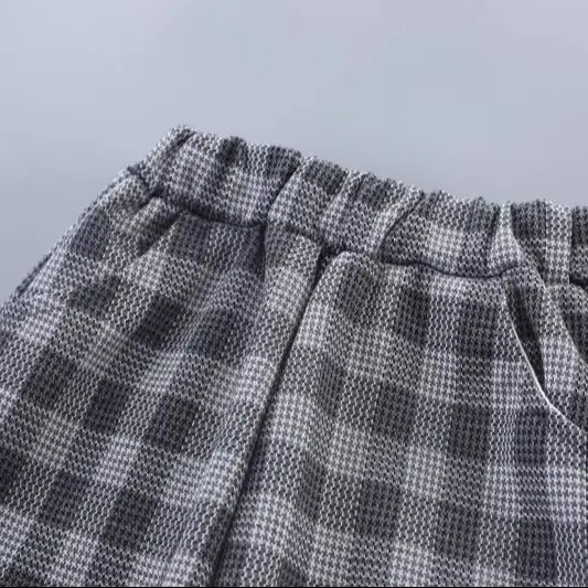 Jungen-Blazer-Anzug mit Karomuster, 3-teiliges Set, Fliege, T-Shirt mit Rundhalsausschnitt, Hose, Kleidung für Kleinkinder, Baumwollmischung, langärmelig, Größe 80-120 – Detail 5