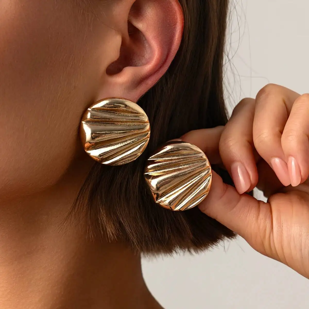 SHIXIN Vintage Metal Round Stud Earring Women Punk Gold Color Texture Geometric Irregular Piercing Ear Buckle Jewelry Party Gift