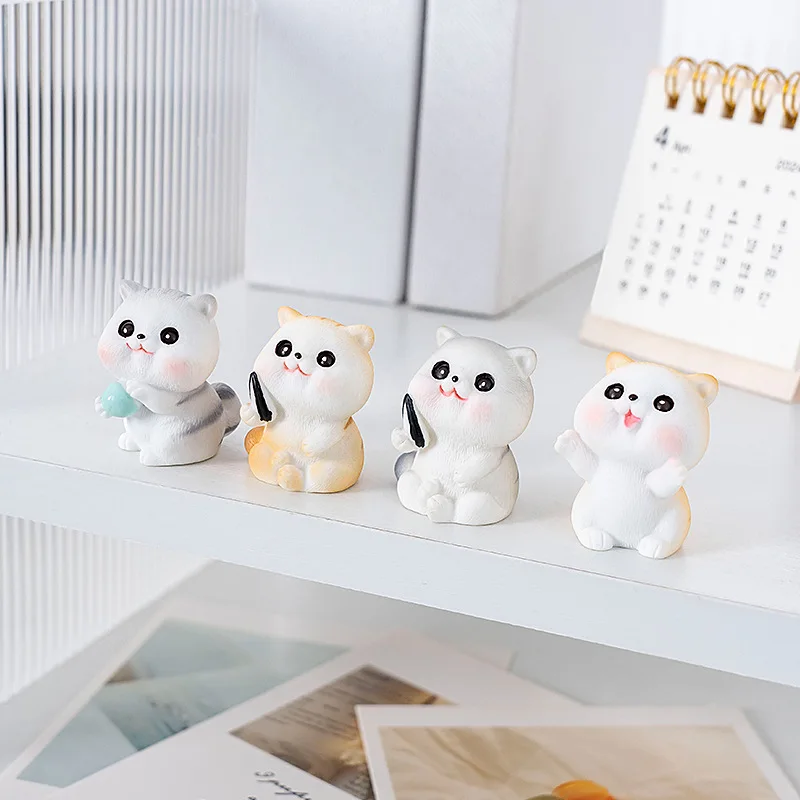 Naughty Resin Small Cat Figurine Mini Cartoon Kitten Ornaments 3d Cat Desktop Decoration Creative Car Mounted Figurines