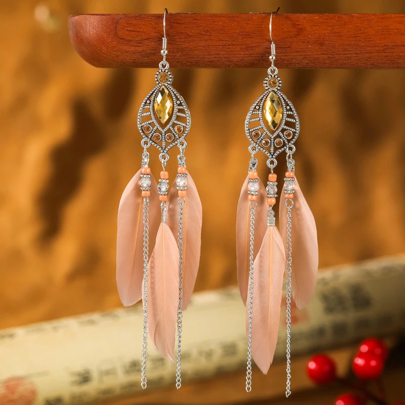 Bohemian Water Drop Feather Earrings for Women Fashion Elegant Fresh Rhinstone Chain Tassel Earrings Party Vacation Jewelry