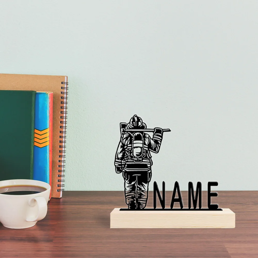 1 pièce d'art métallique personnalisé avec nom sur mesure et base en bois, décoration de bar, cadeaux de fêtes