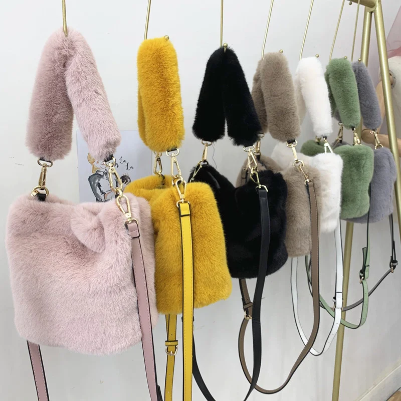 

Faux Fur Bag For Women Simple Design Soft Plush Shoulder Bags Furry Ladies Fashion Handbag Girls Purse Purses Handbags Luxury