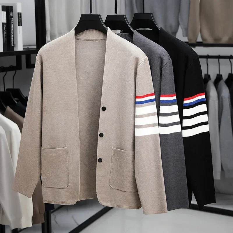 Spring Autumn New Men's V-Neck Knitted Cardigan High Quality Color Blocked Striped Breathable Pocket Sweater Versatile Menswear