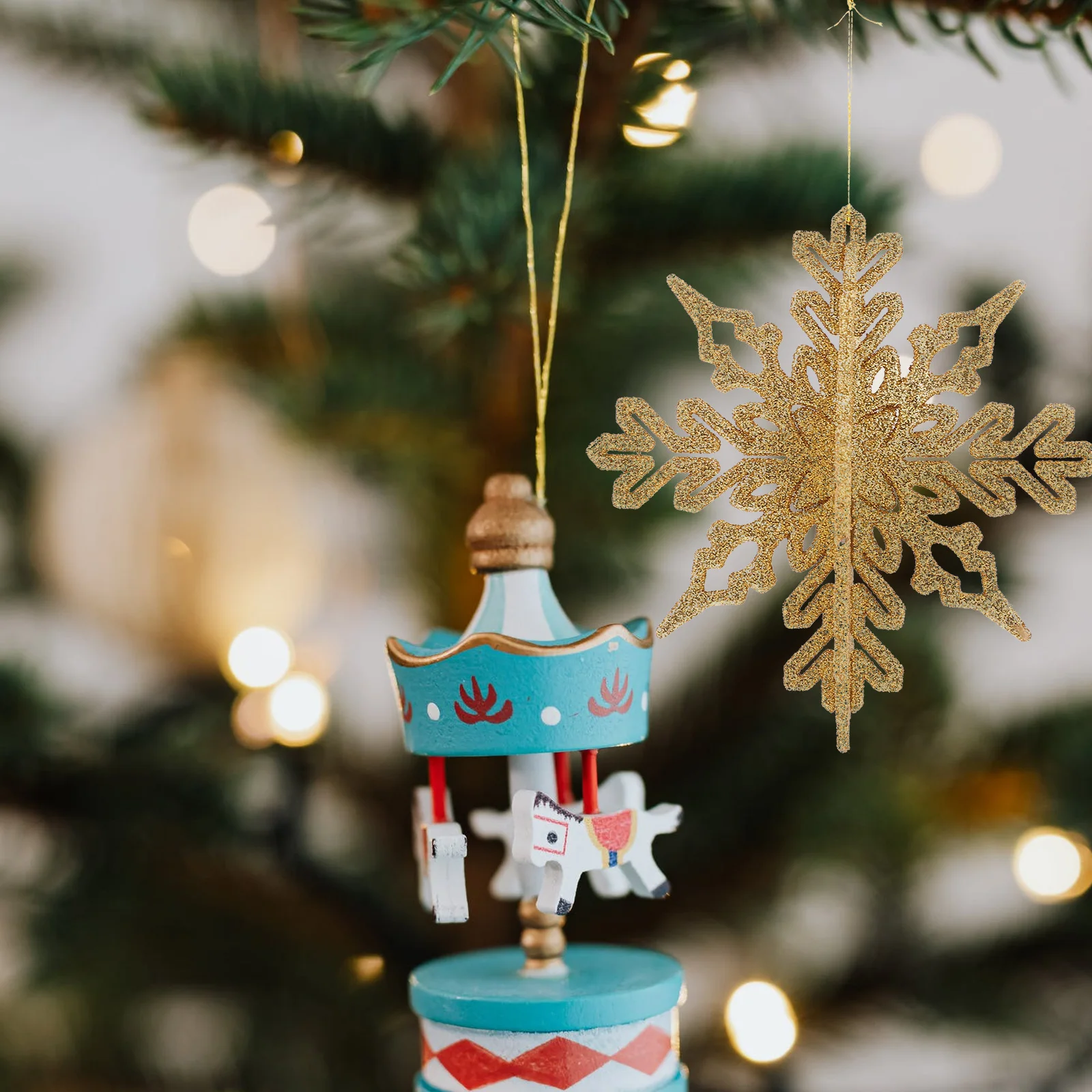 

12pcs 3D Snowflake Hanging Decorations 10cm Golden Christmas Tree naments Festive New Year Party Glitter Adornments
