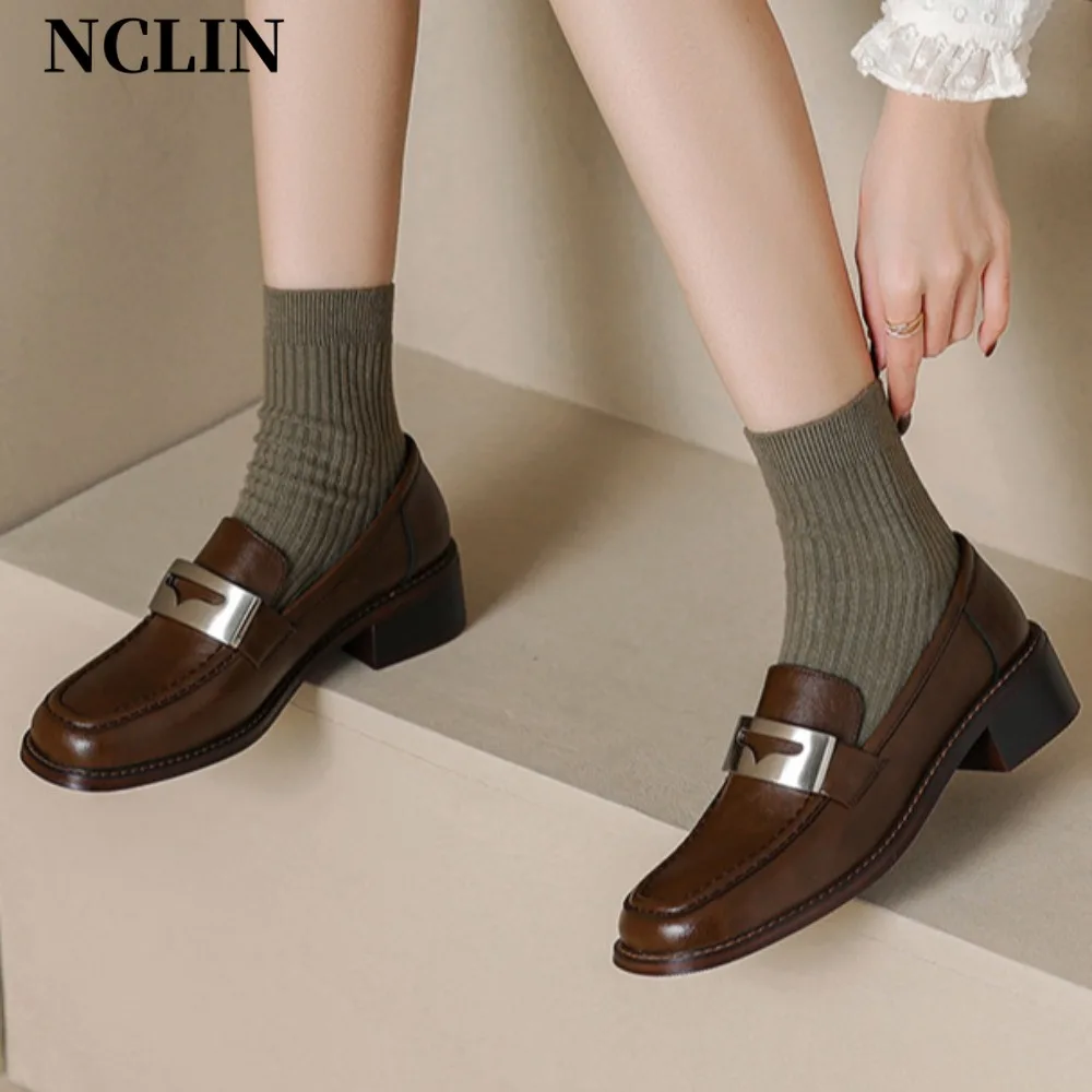 

NCLIN Classic Retro Women Pumps Working Casual Thick Heels Genuine Leather Metal Decoration Spring Autumn Loafers Shoes Woman