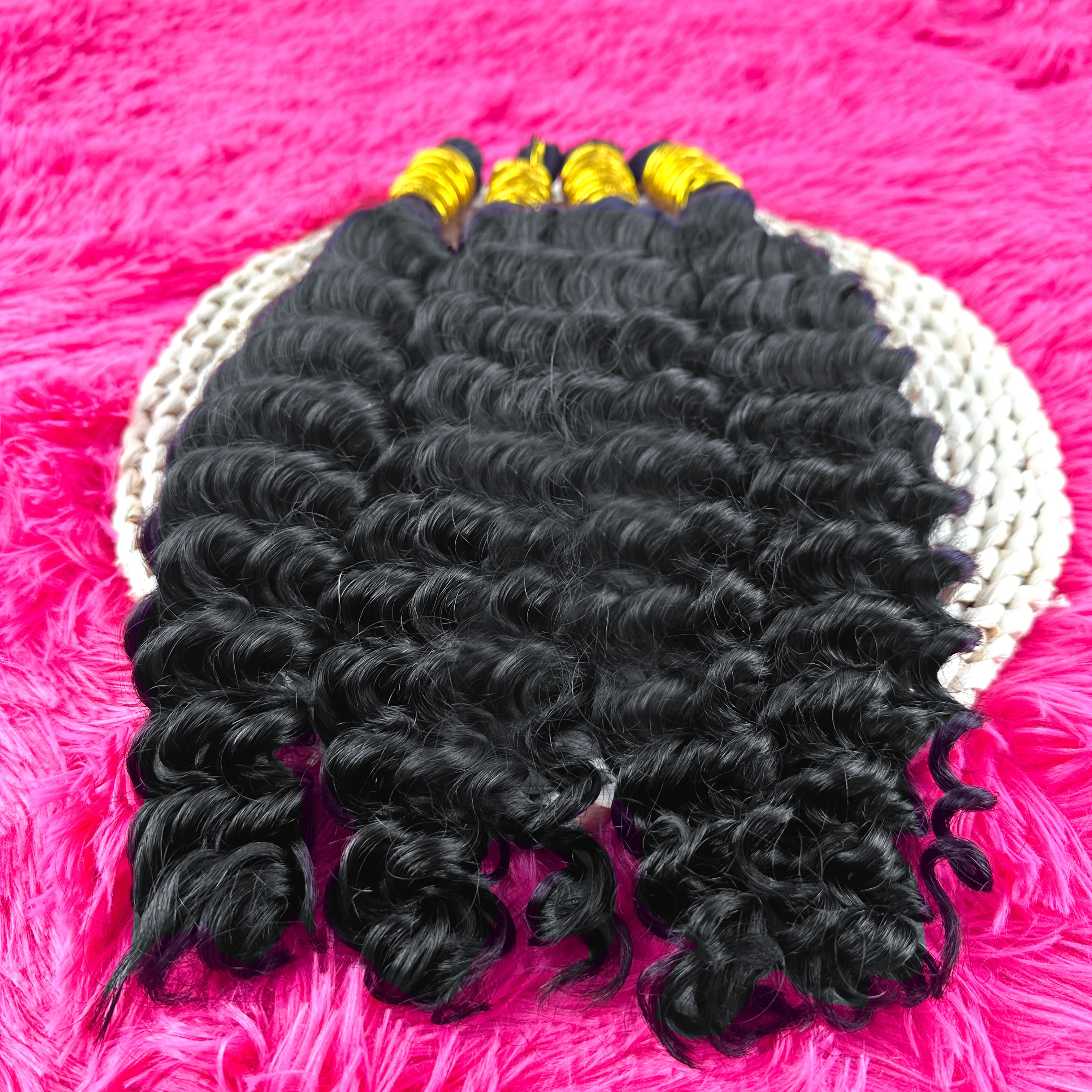 100%本物の人毛編み込みヘア、28インチディープウォーターウェーブ、ボヘミアンブレイズ用バルク人毛、ウェフトなしバージンカーリーヘアエクステンション