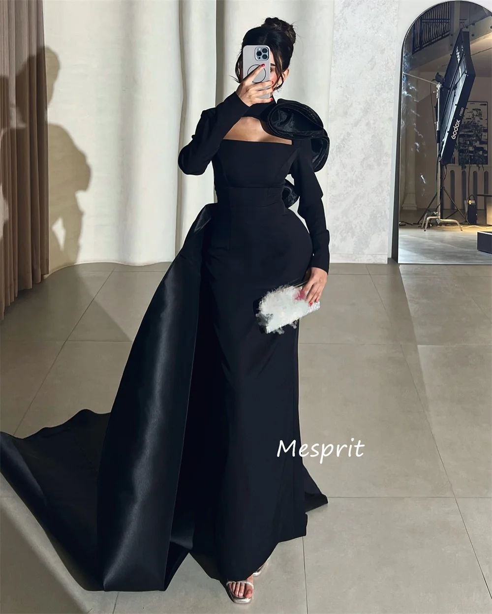 ชุดเดรสยาวแบบสั่งตัด แฟชั่นเซ็กซี่ ผ้าเจอร์ซีย์ แต่งระบายจีบ ทรงตรง ไร้สาย สำหรับโอกาสพิเศษ มีไซส์คนดังให้เลือก