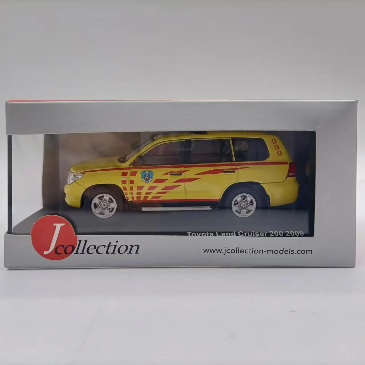 Diecast escala 1:43 toyota land cruiser 200 2009 qatar motor de bombeiros liga modelo de carro brinquedo colecionável presente lembrança exibição ornamento