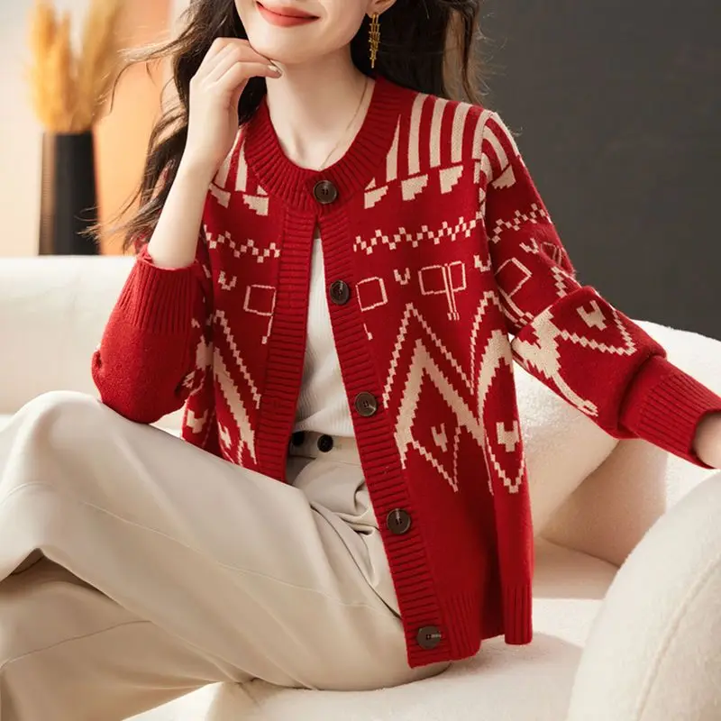 

Women's Korean Fashion Vintage Elegant Chic Single Breasted Cardigan Casual O Neck Long Sleeve Loose Knitted Sweater Outerwears