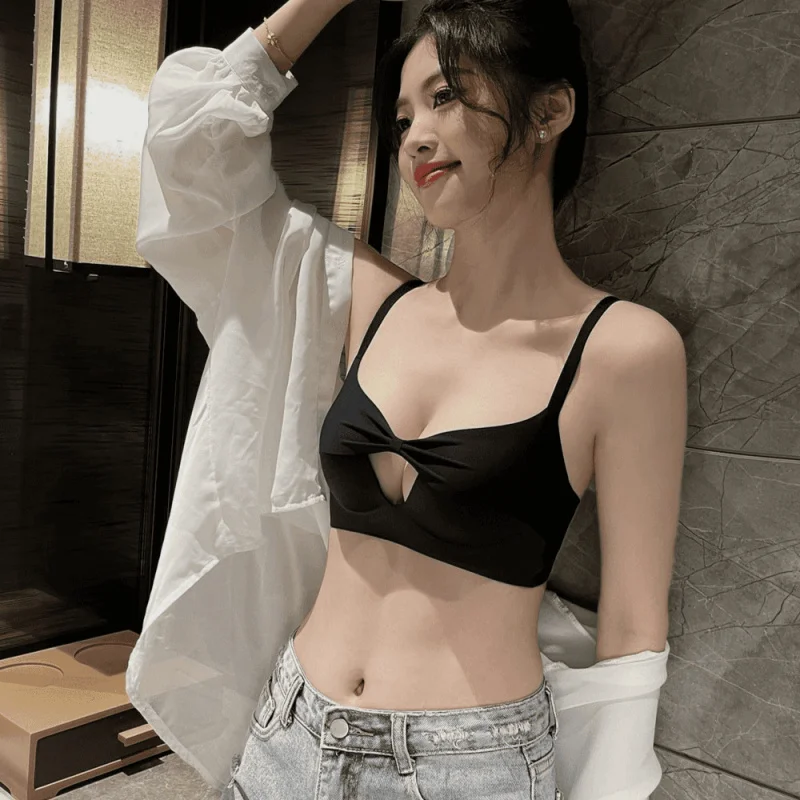 小さな胸を集めて大きく見せる、スチールリングのない女性用の跡のない下着、脇胸、垂れ防止FL