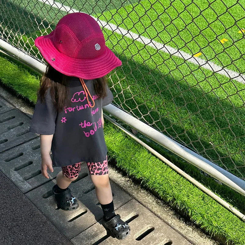 

Children's Summer New Boys And Girls' Casual T-Shirt With Short Sleeves And Foreign Letters Printed For Children.