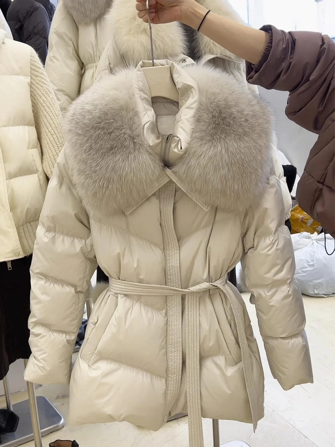 

Women's Thiened Winter Jaet with Big Fur Collar Waist-Cinching Cotton Coat Sli ort Faion Outerwear