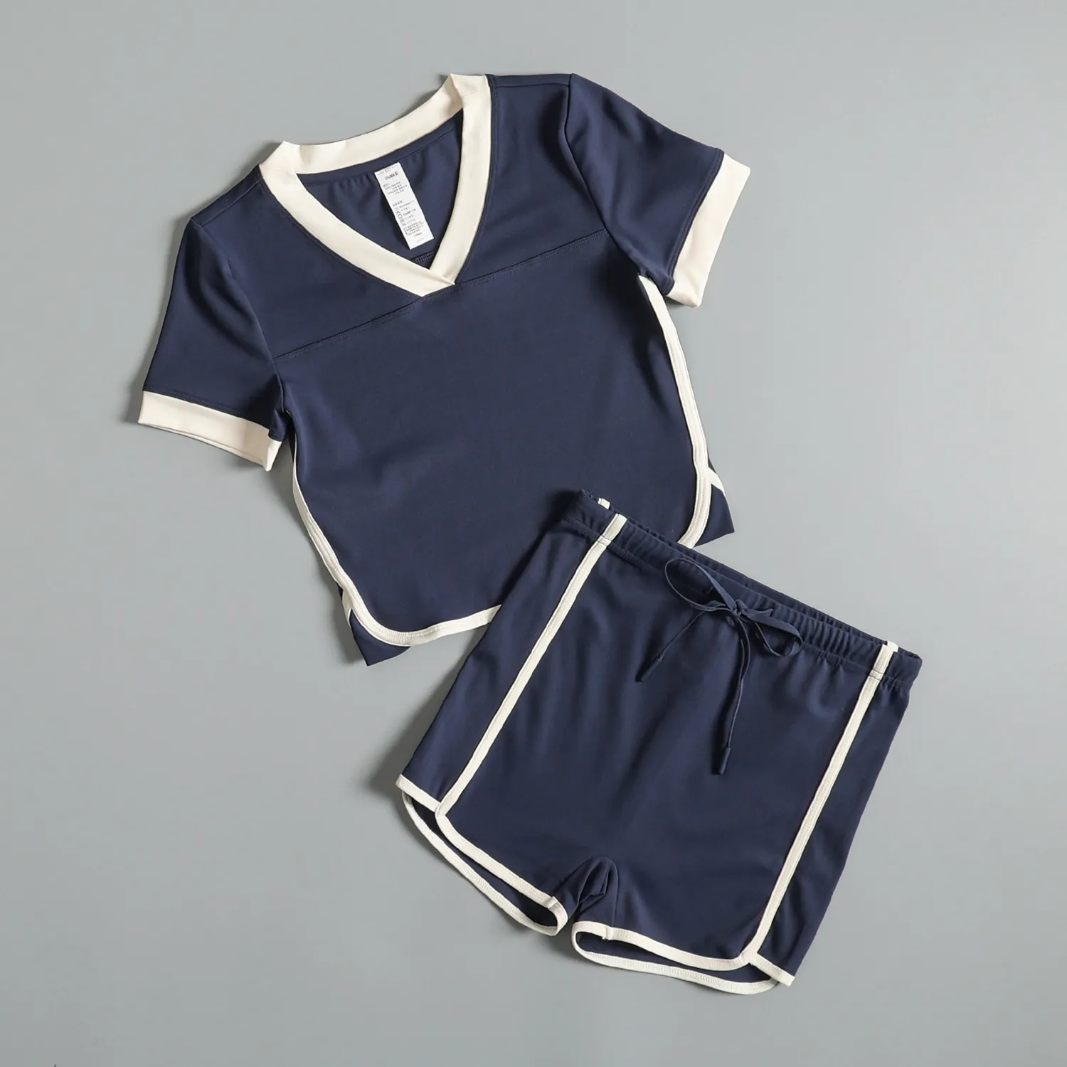 

Fashionable and good-looking fitness suit for women summer Pilates training yoga short-sleeved shorts quick-drying sports