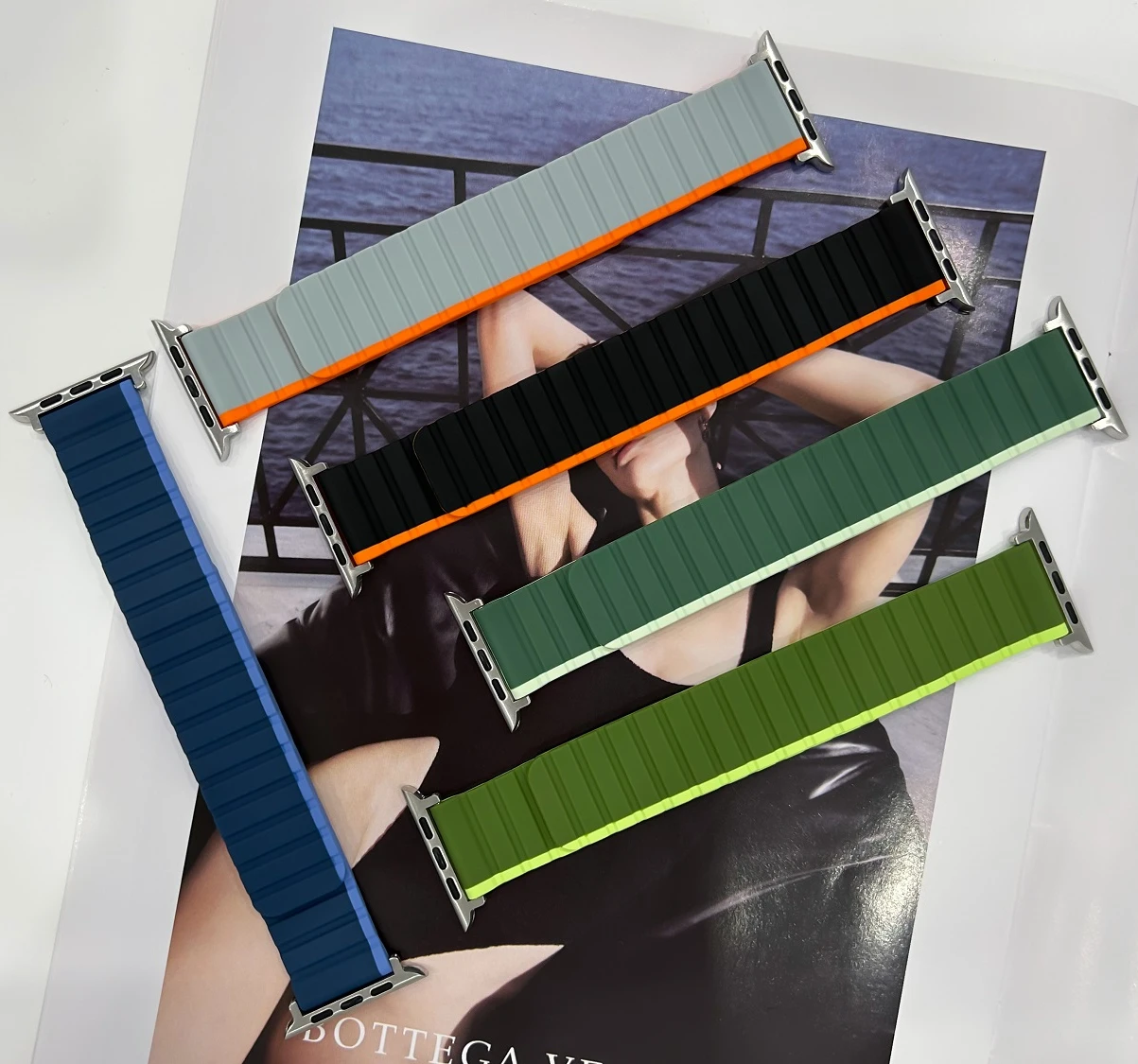 Strap For Apple Watch Band Ultra2 49mm 10 42/46mm 9 8 7 45mm 41mm Silicone Magnetic Belt iWatch Series 6 5 4 3 SE 44mm 42mm 40mm