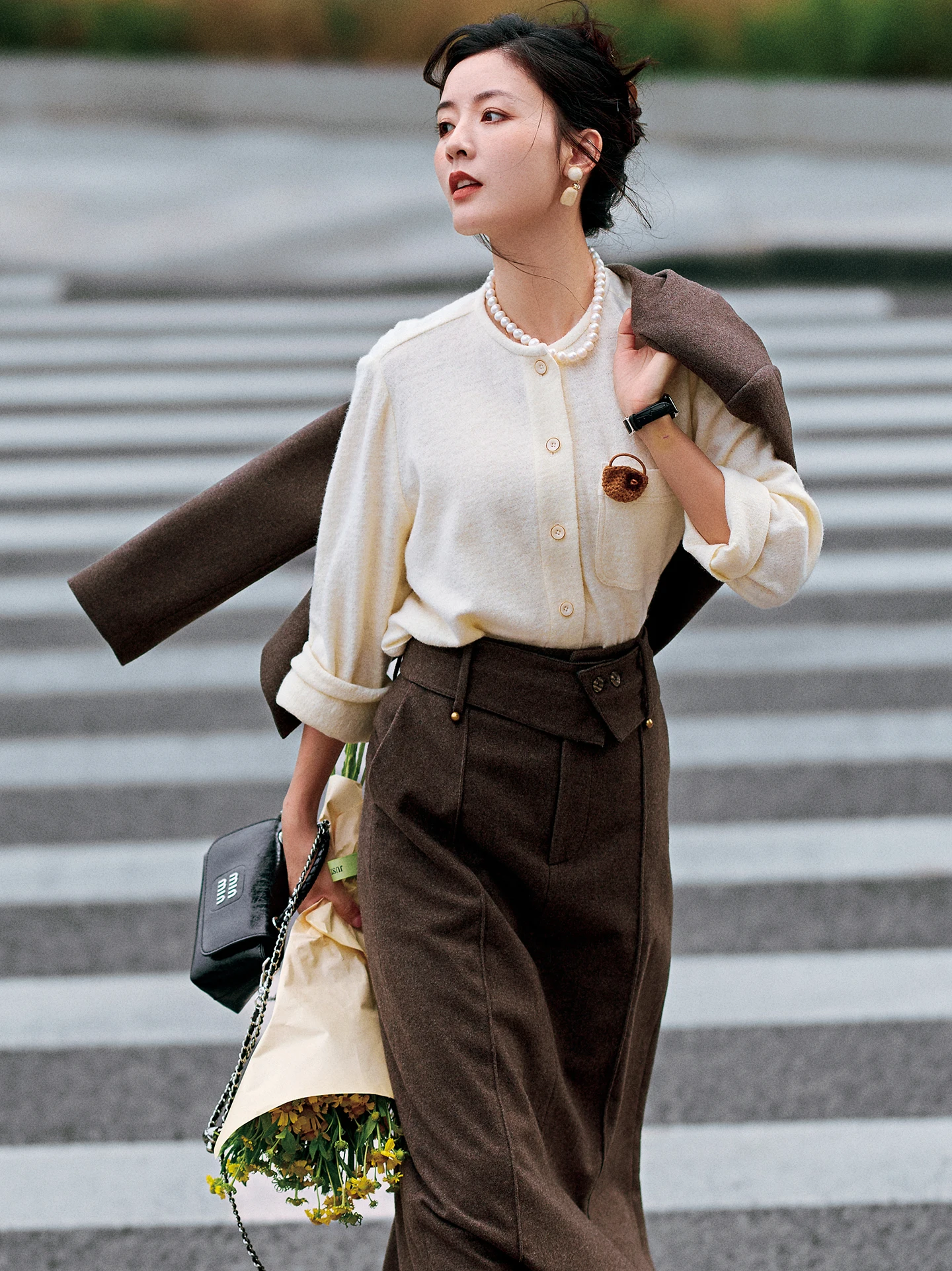 

Hanrted Woolen round Ne irt Base Layer Autumn Winter New Sle Ele Knitted Brooch Decoration Faionable Women's ...