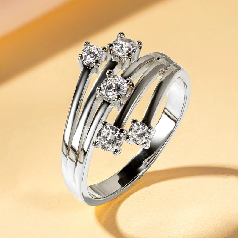 رائعة 14k مطلية بالذهب متناظرة السيدات خواتم تألق AAAAA مكعب زركونيا خاتم الموضة للنساء تاريخ مجوهرات الحفلات هدية